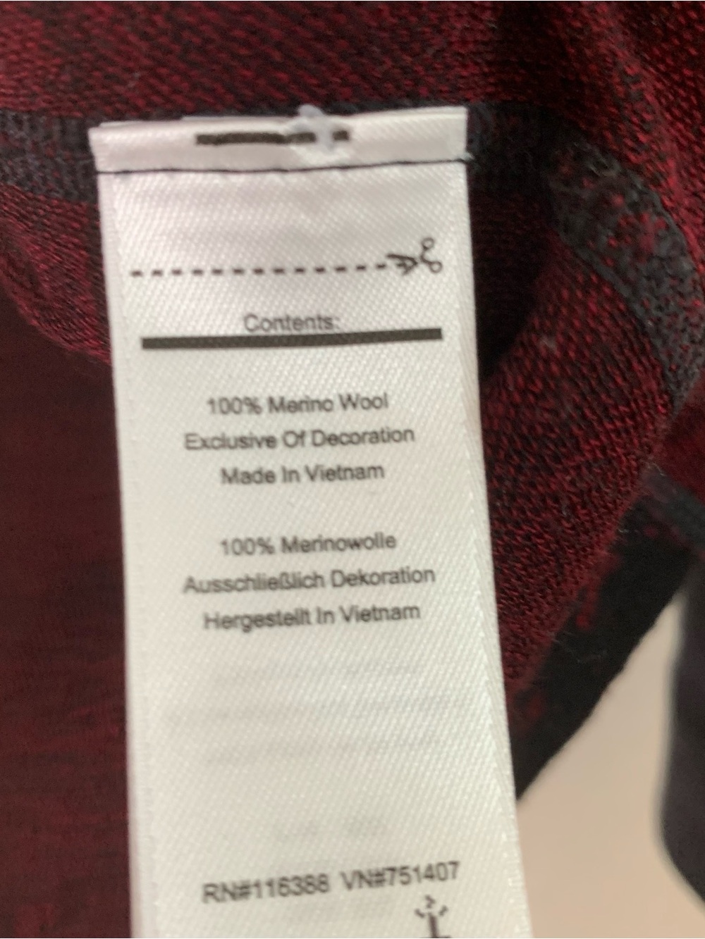 Smartwool Merino 250 Asym Top in black and Tibetan red camouflage S - Picture 6 of 7